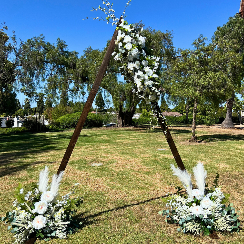 Anna's Wood Triangle Arch - Permanence Decor Rentals