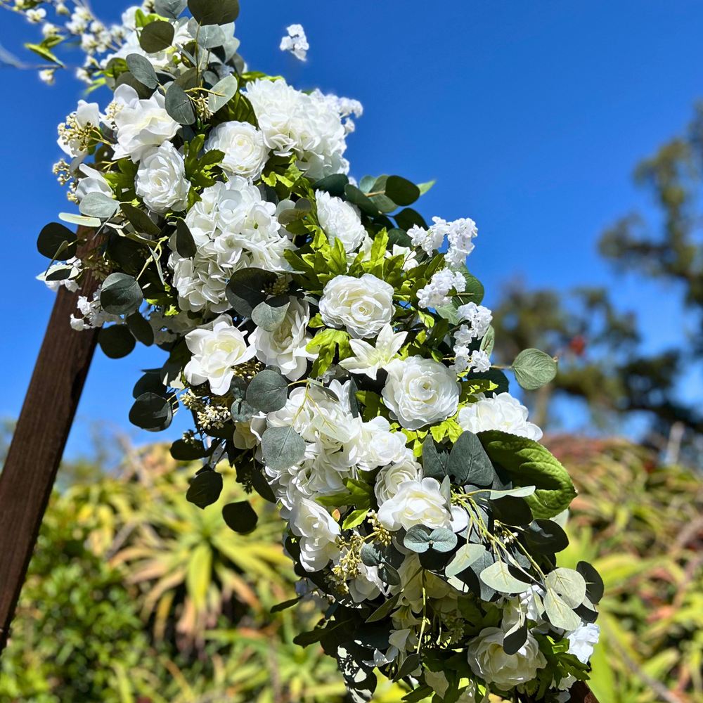 
                      
                        Anna's Wood Triangle Arch - Permanence Decor Rentals
                      
                    