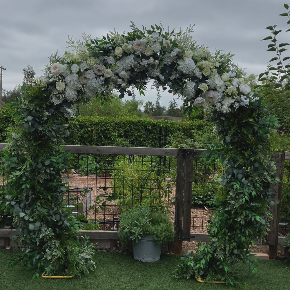 
                      
                        Load and play video in Gallery viewer, Hailey&amp;#39;s Tropical Wedding Arch
                      
                    